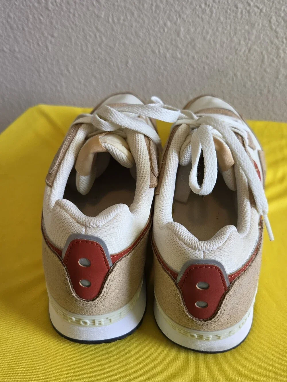 Nike light cream